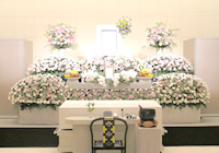 花祭壇のお花を、お好みのお花へ